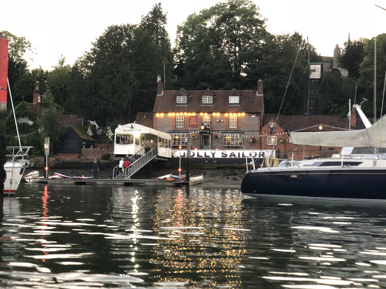 Jolly Sailor Pub