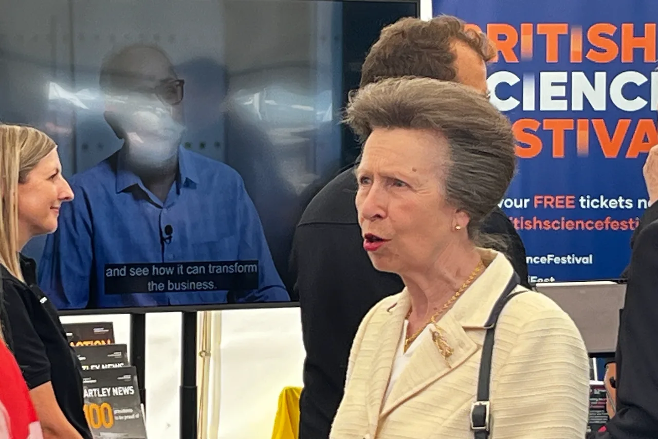 princess-anne-cowes-week-2026.png