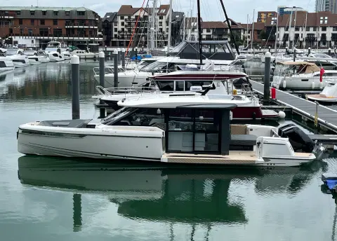 Setting Sail in Style: Which boat is right for you ?