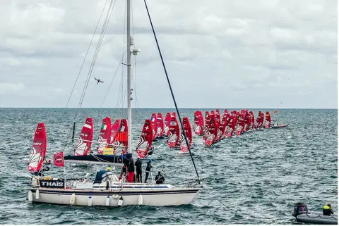 Tamar Steinberg Extends Her Commanding Lead as Noah Lyons Returns to the Top at the iQFOiL Worlds