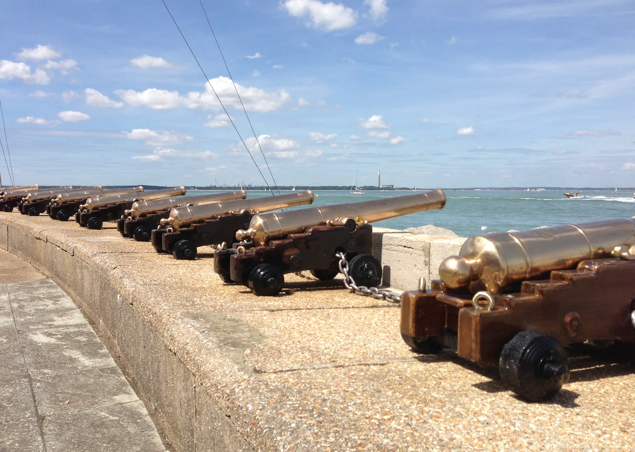 Cowes Week 2026: Two Centuries of Sail — The World’s Longest-Running Regatta Celebrates Its 200th Anniversary in Grand Style