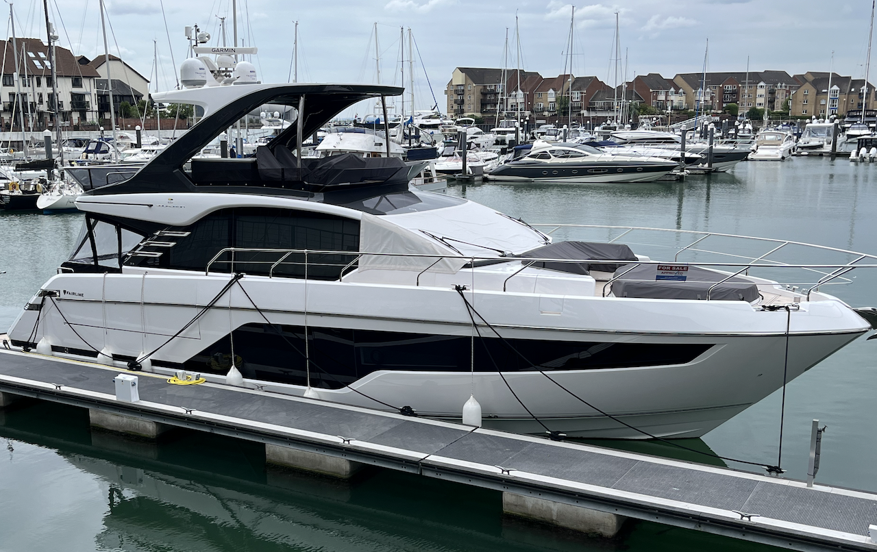 Fairline Squadron 58 - Flybridge