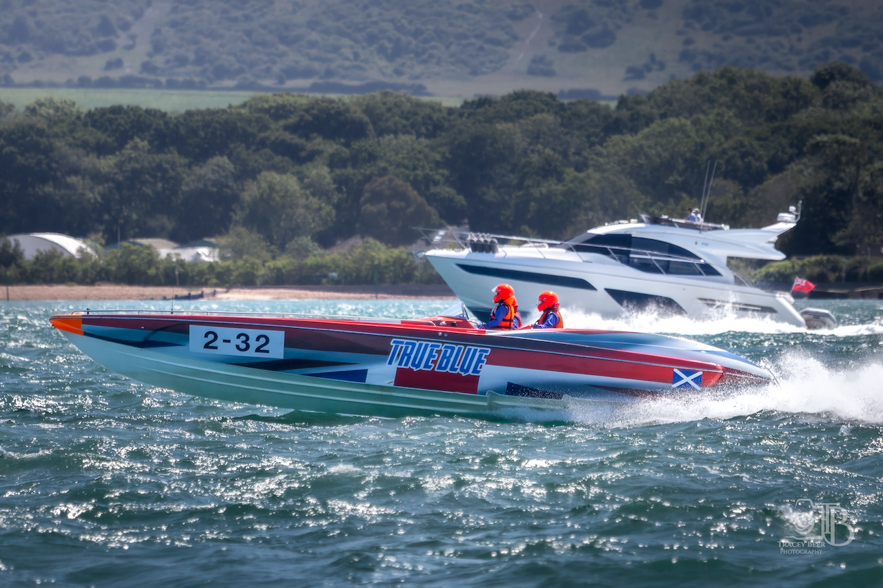 Thunder Around the Isle of Wight: UKOPRA Offshore Championship Explodes Into Life for 2026
